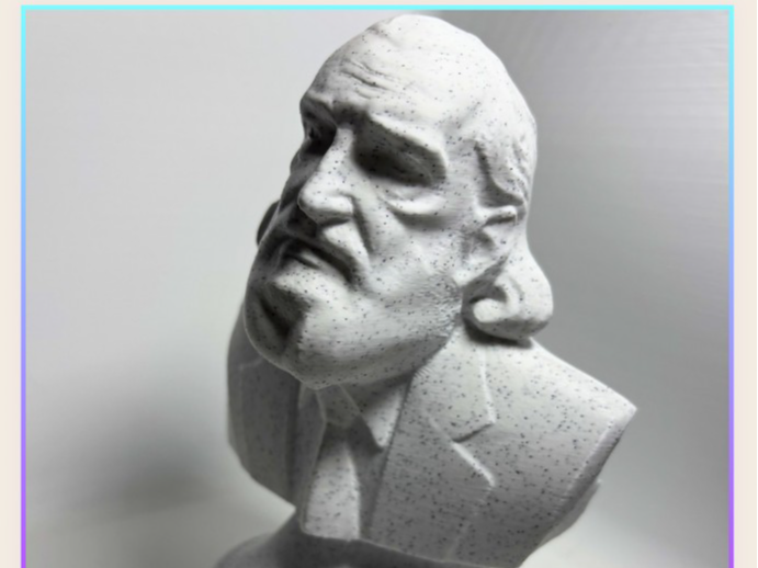 Busto Paulo Freire