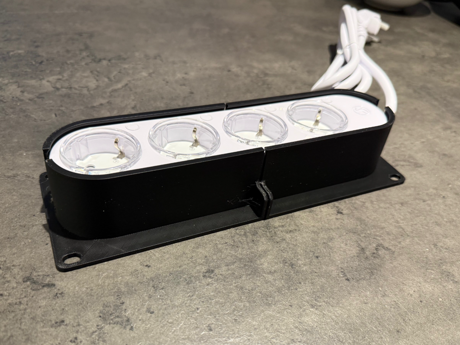 10" Rack-Mount Holder for Shelly Power Strip 4