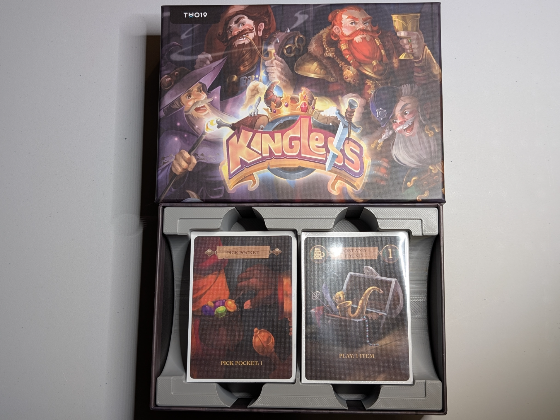 Kingless Board Game Insert
