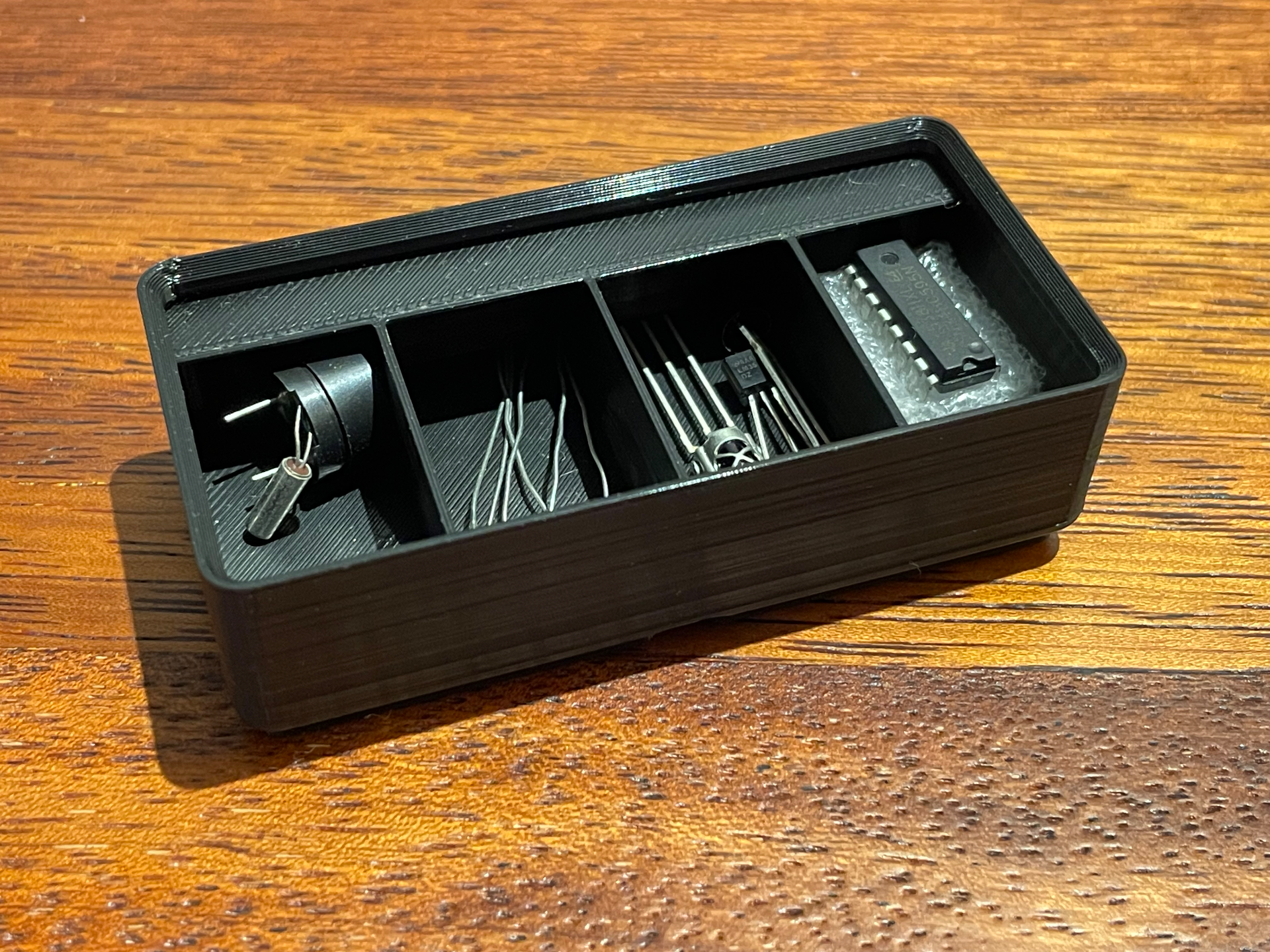 Gridfinity 4 Slot Box 1/2 Height Low Filament