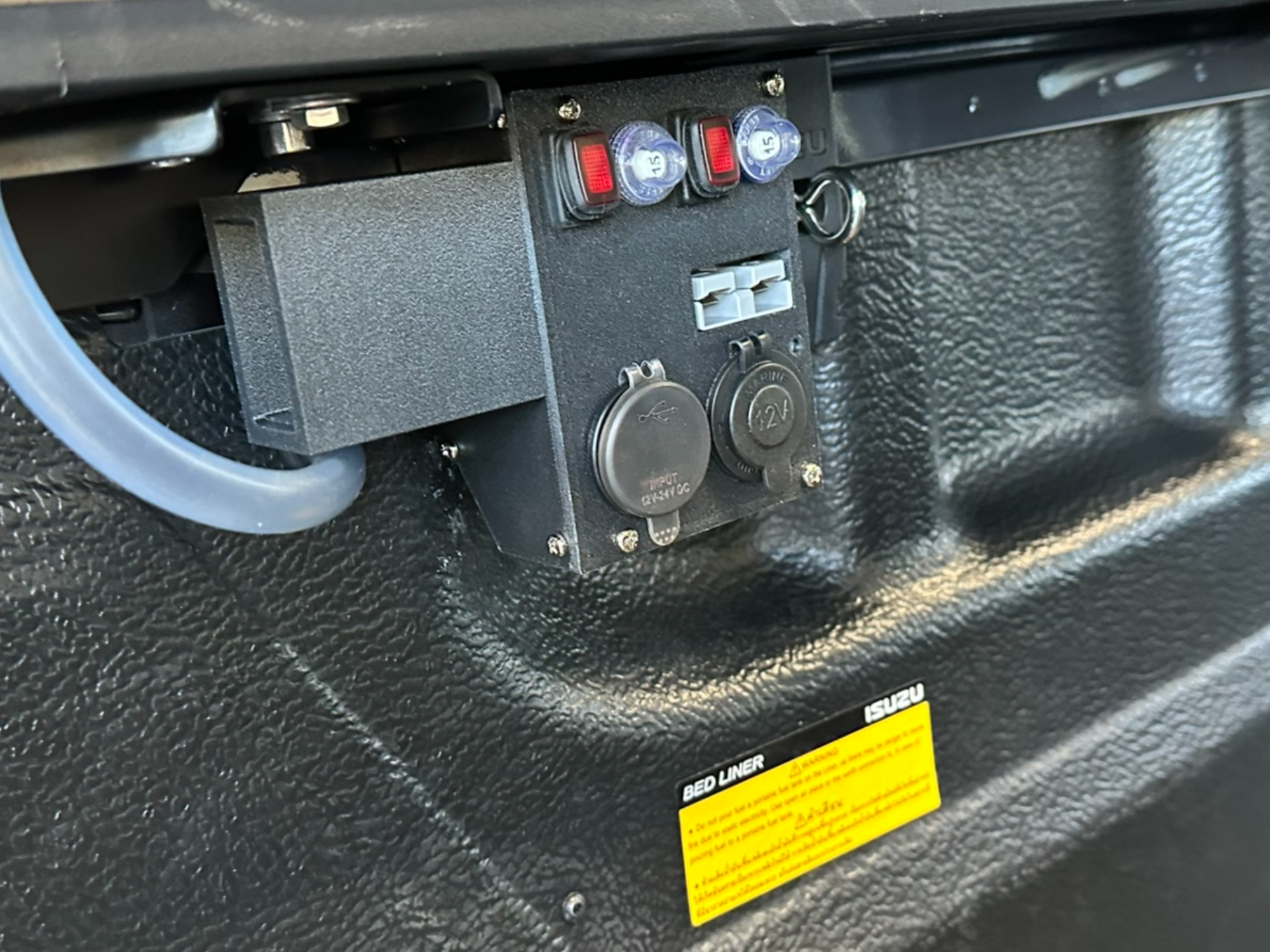 Ute tub 12volt power box - Isuzu D-Max
