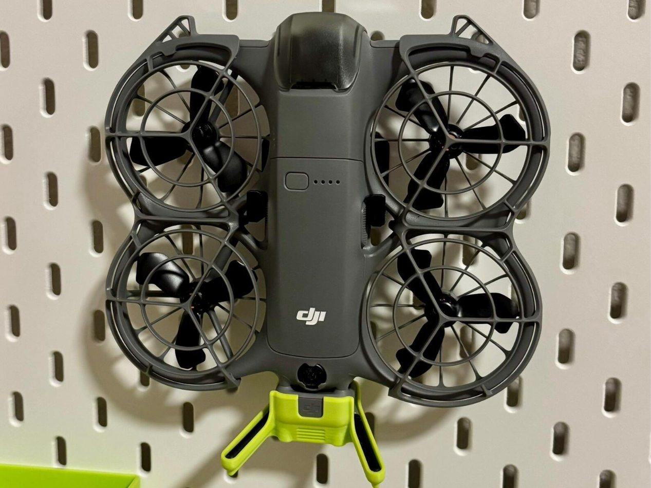 DJI NEO 2 Ikea Skadis Mount