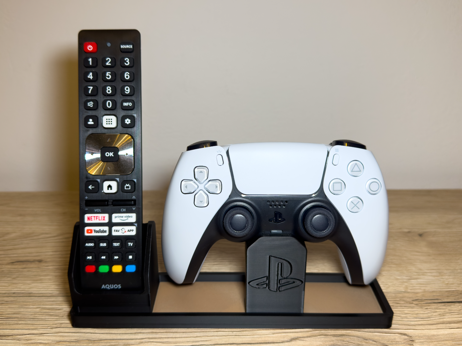 DualStand Black – PS5 Controller & Remote Holder