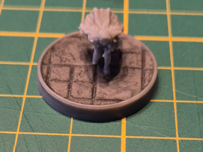 DnD Miniature Halfling Rogue 25mm scale