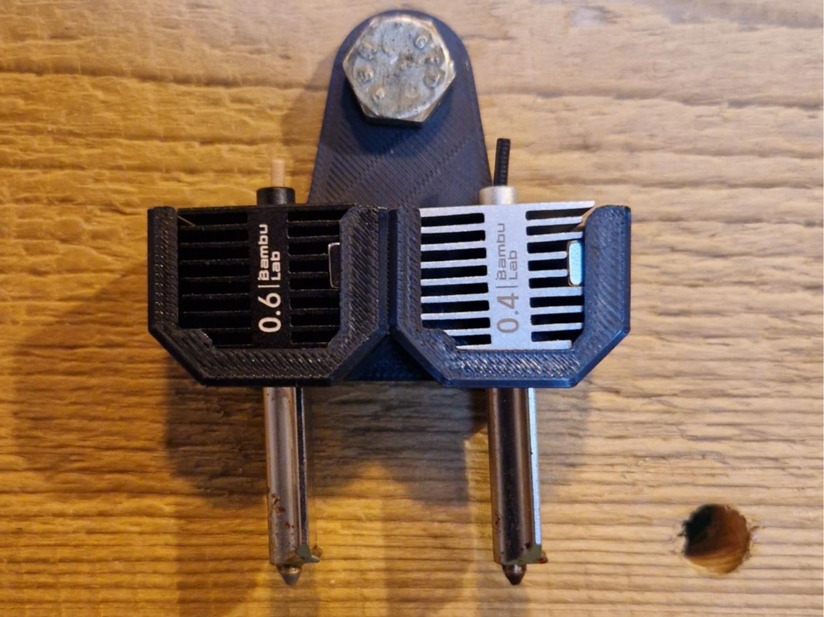 A1 Mini Nozzle Holder (2x) top hole