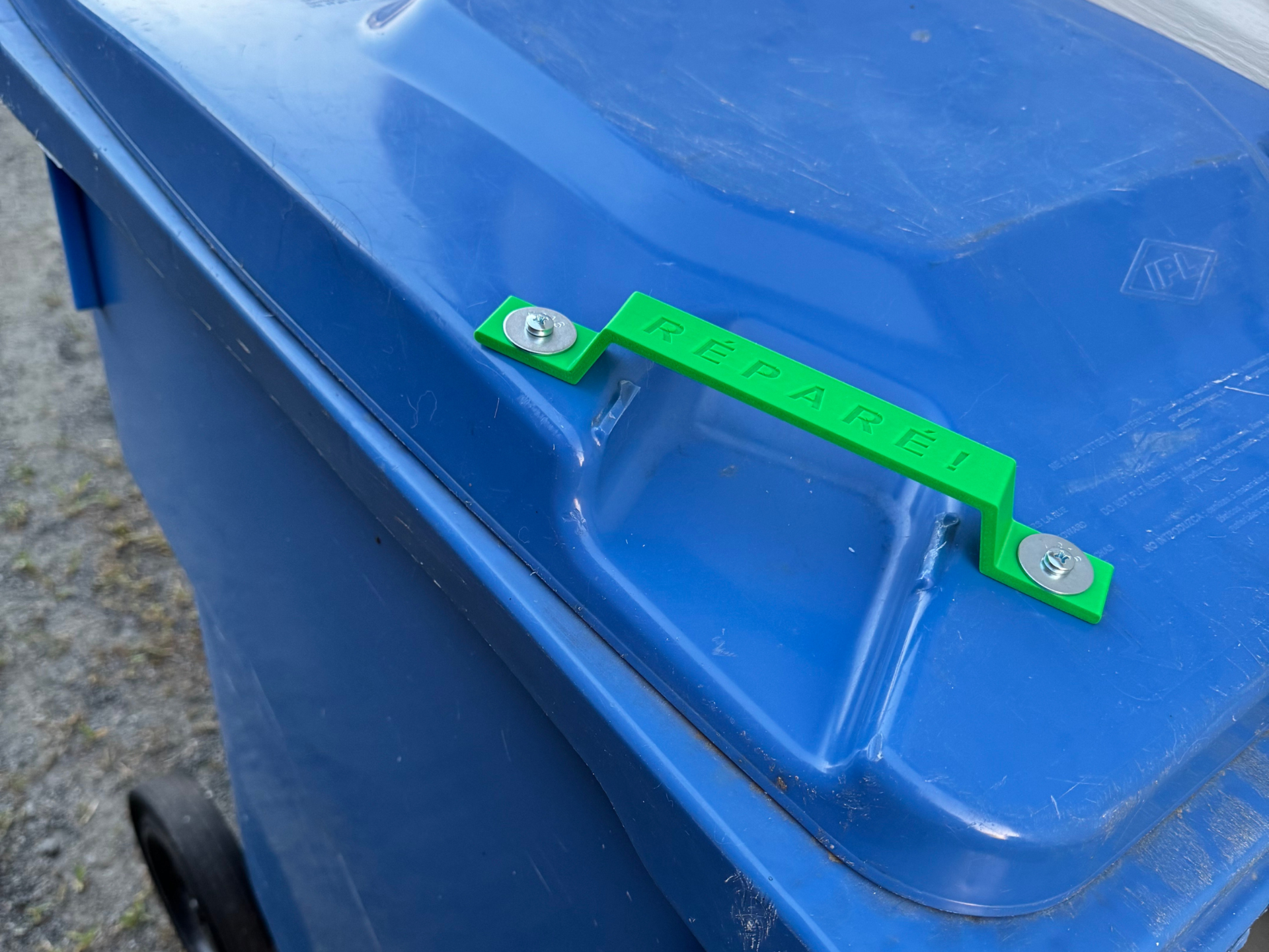 Poignée pour recyclage, compostage, poubelle