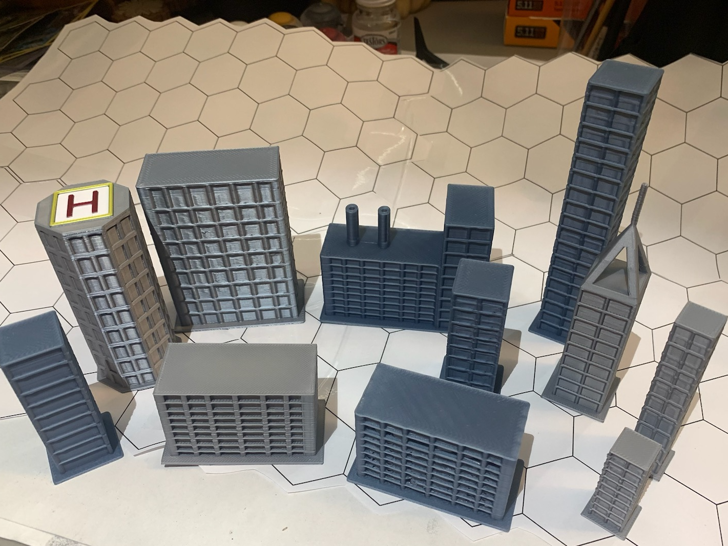 Simple City Buildings - Z Scale Train / Mech RPG