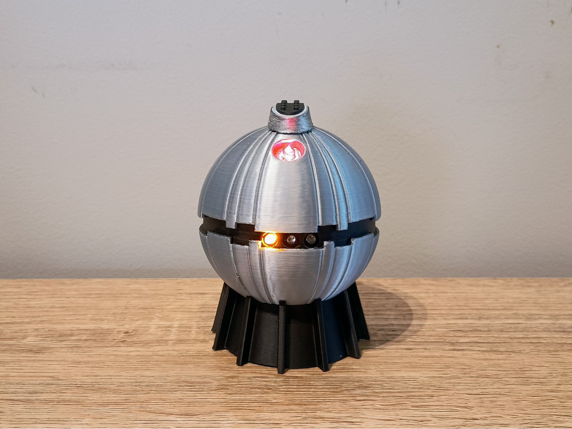 Star Wars Thermal Detonator Prop Replica with LEDs