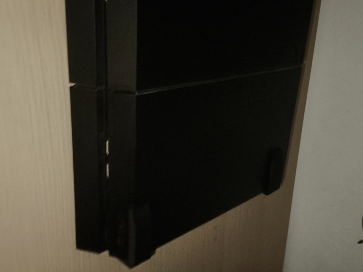 PS4holder-NoSlipping