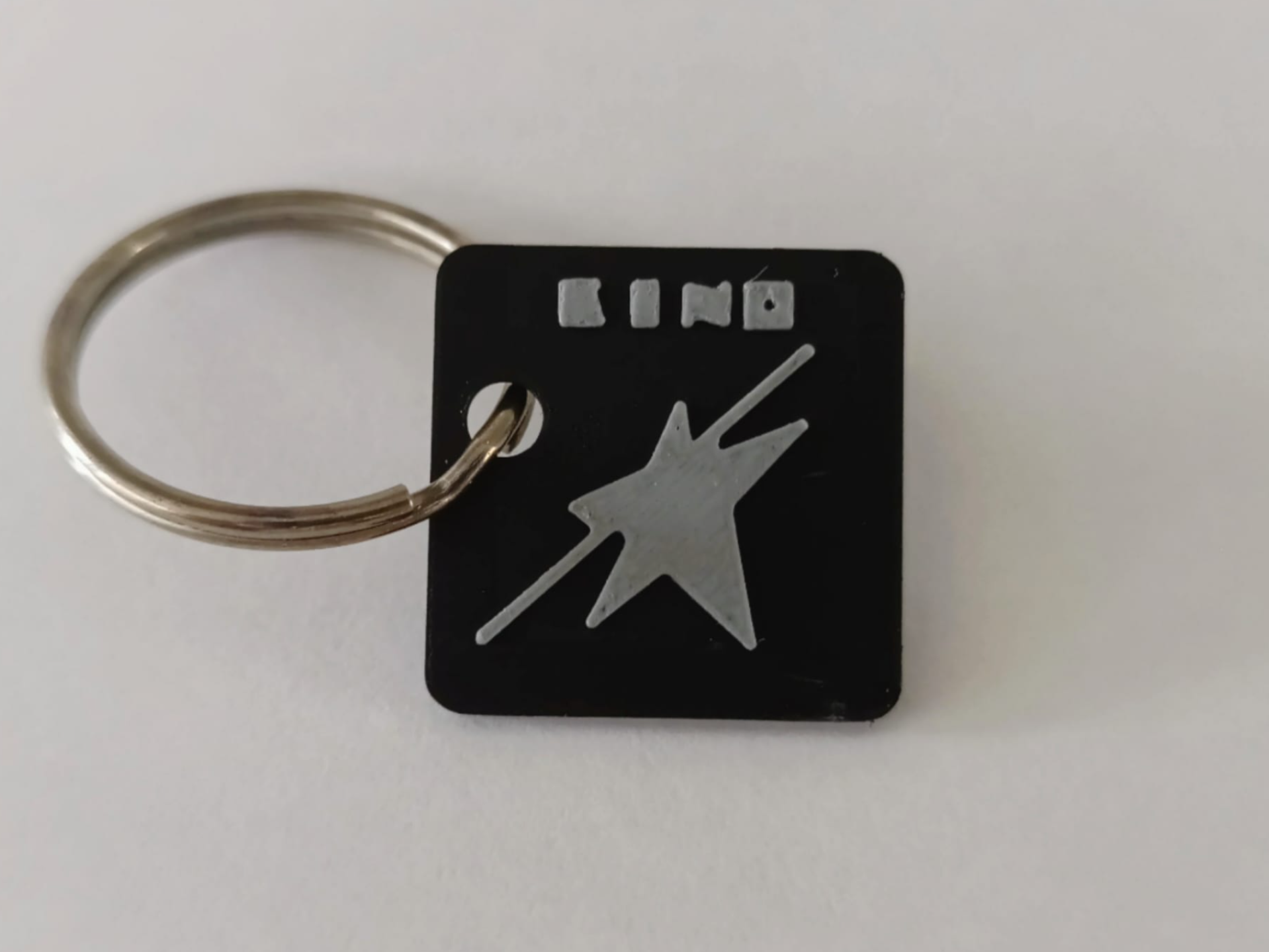 Kino 'Zvezda po imeni Solntse' album keychain
