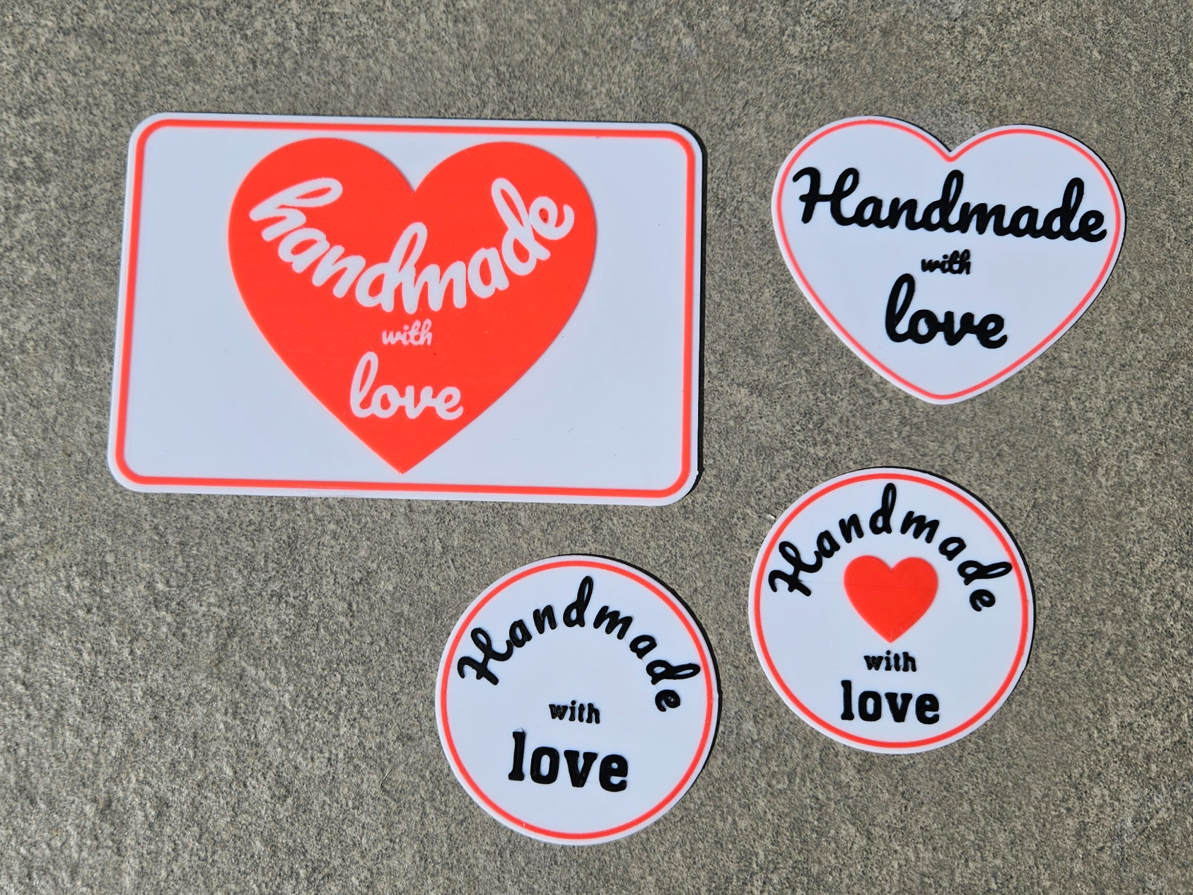 Verschiedene Schilder " handmade with love "
