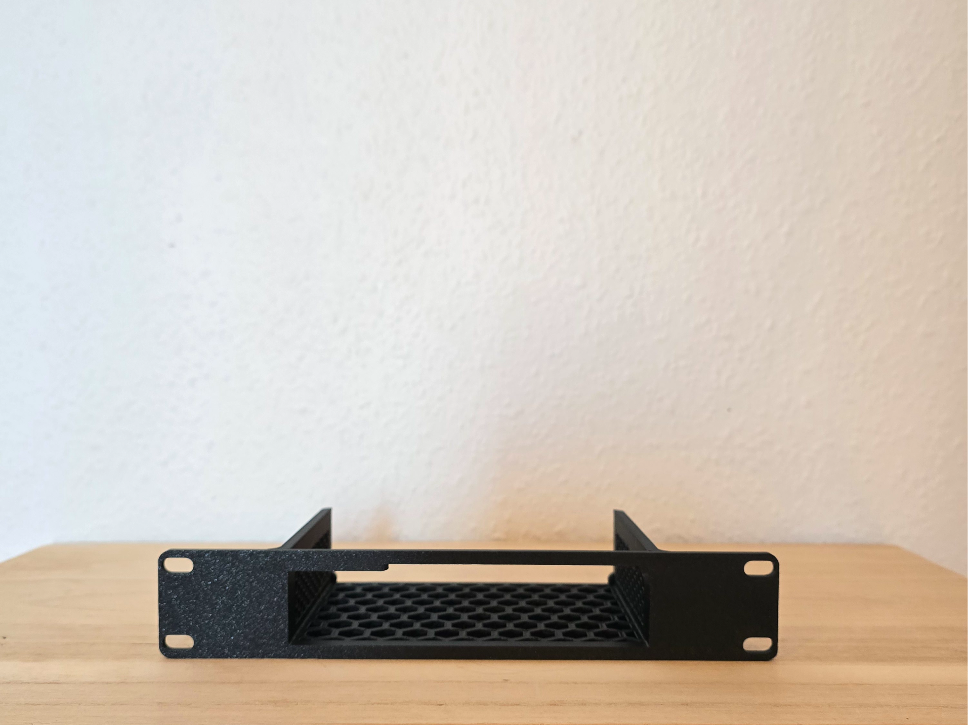 UniFi Switch US-8-60W 10 - Inch Rackmount