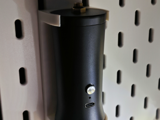 Airpump holder for Skadis