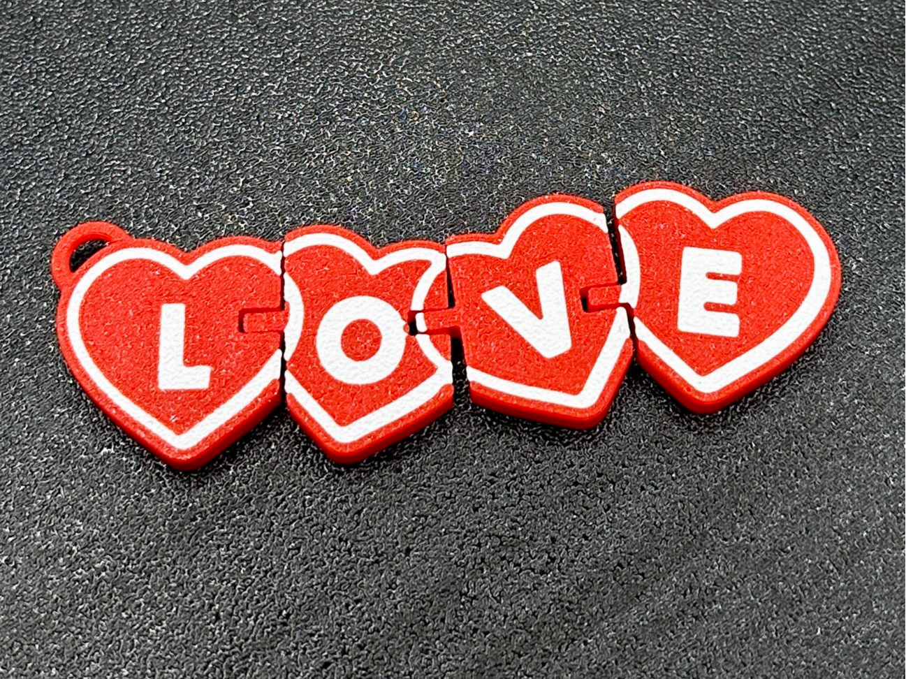 Flexi love keychain