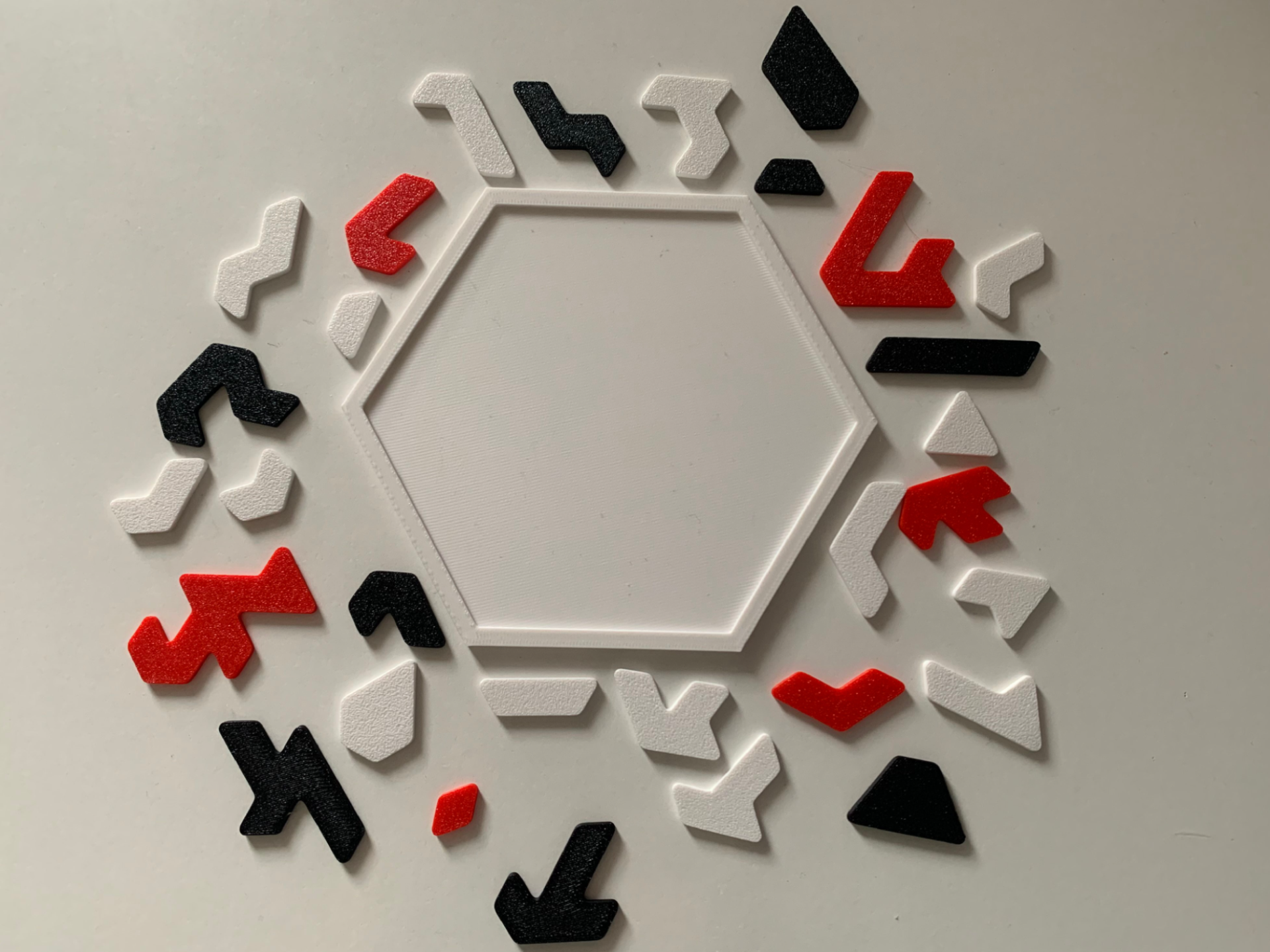 Gridlock Hexagonal Puzzle