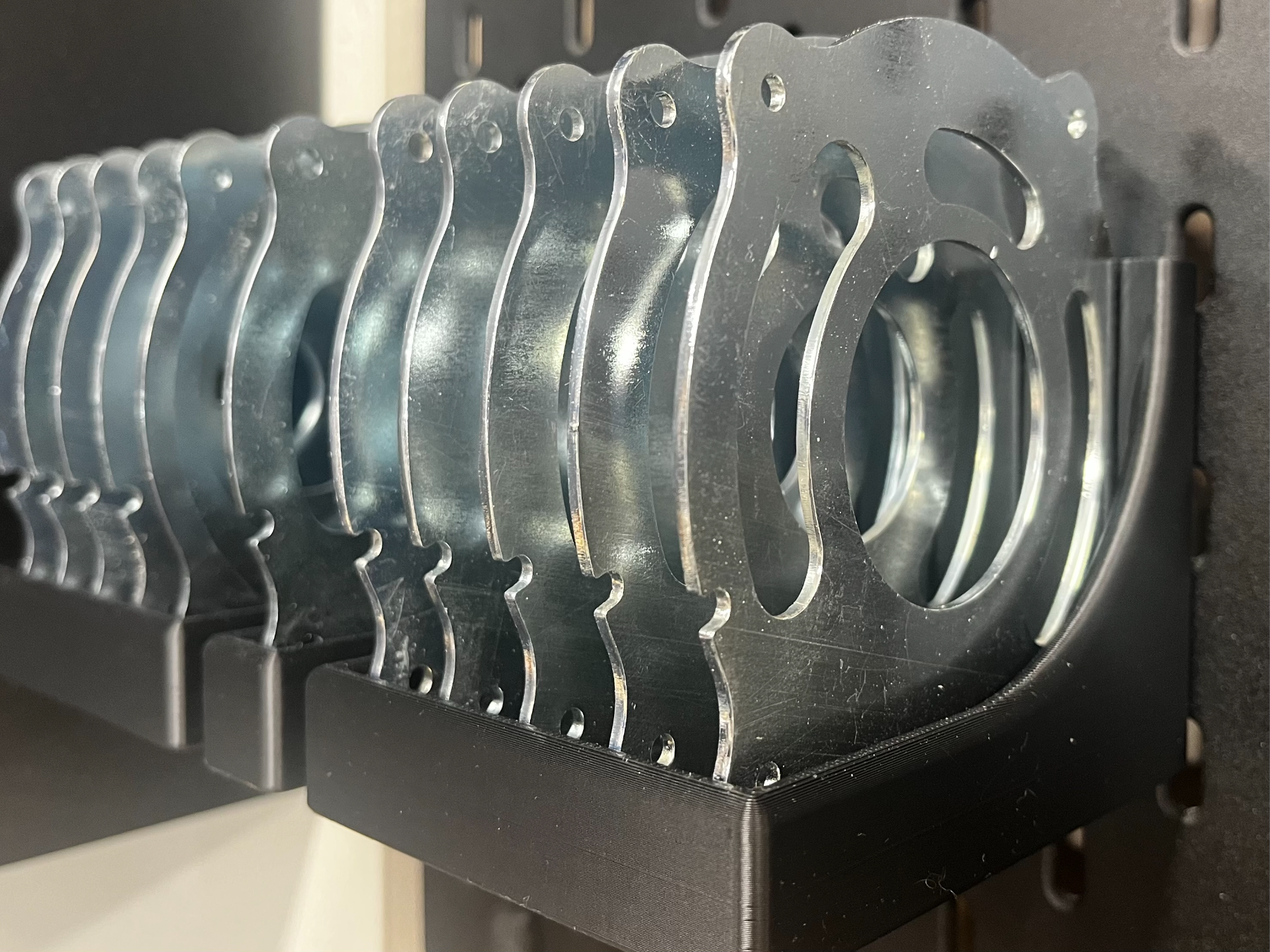 Incra MagnaLock Router Table Ring Skadis Holder