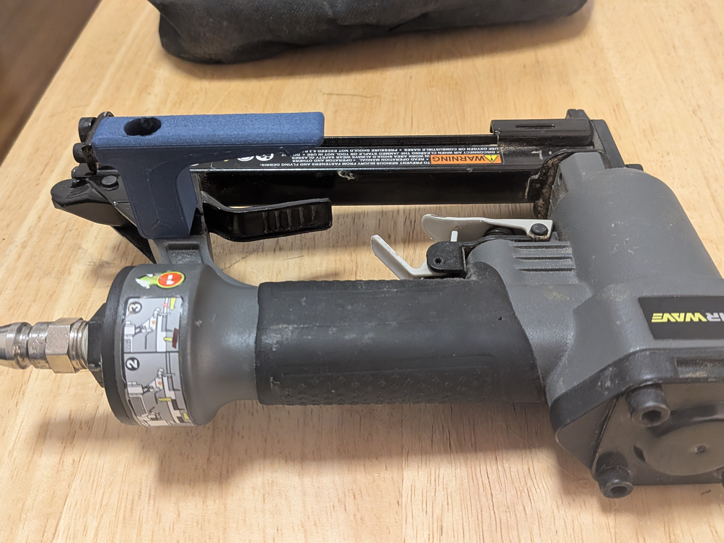 Airwave Staple Gun Hook