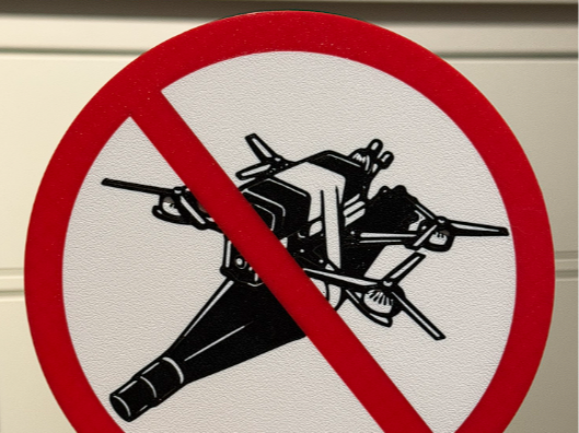 No-fpv-drone-zone sign