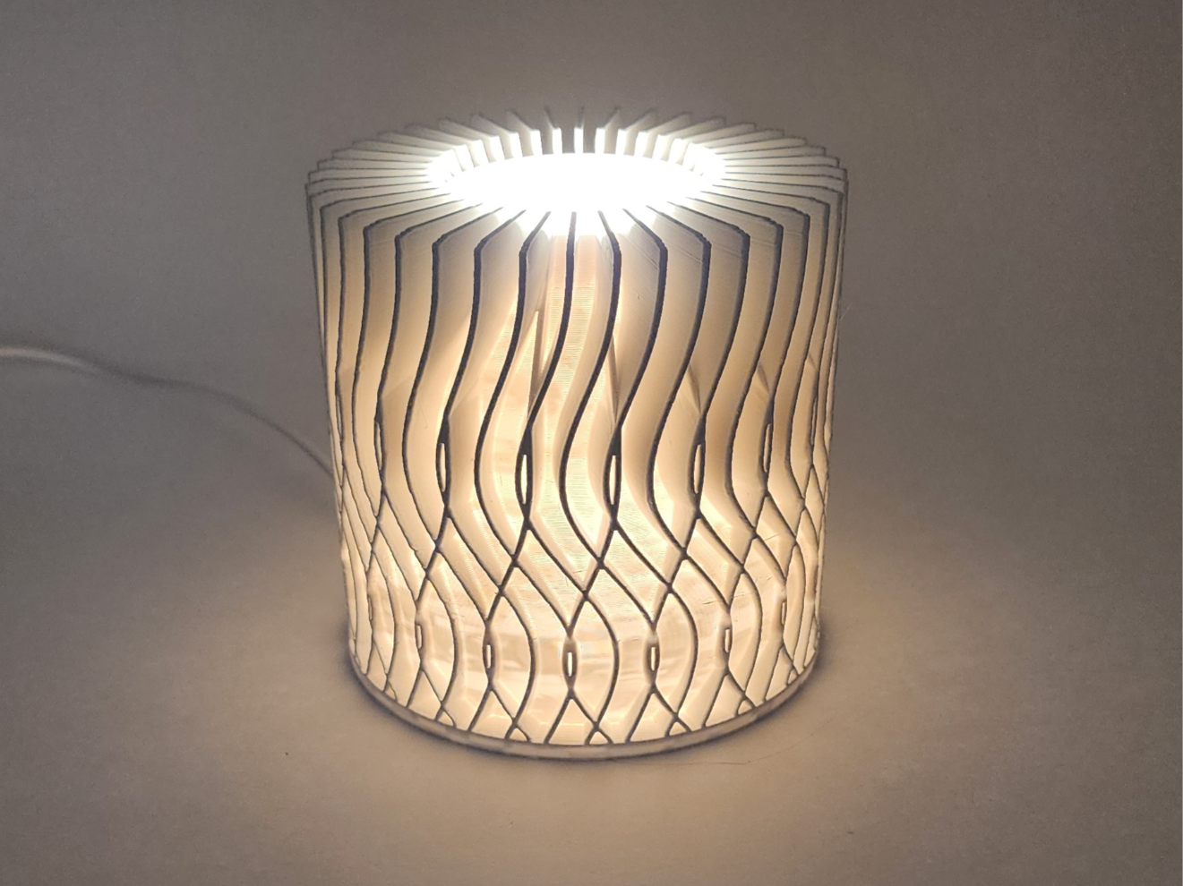 The Interwoven Lattice: Modular LED Lamp