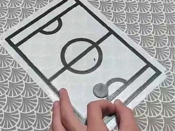 Finger hockey game