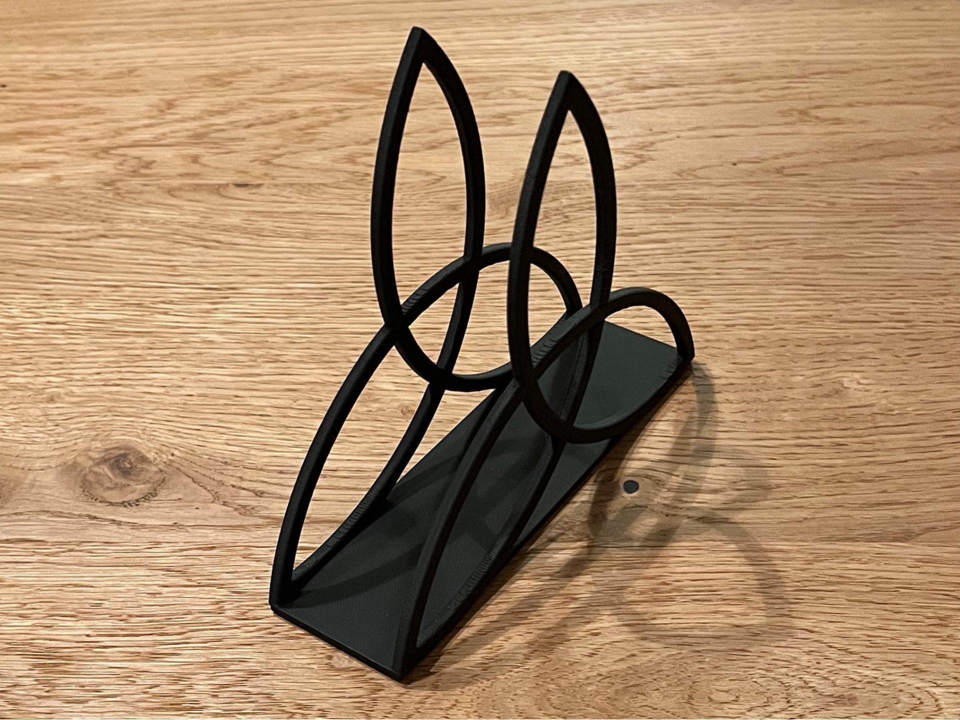 Serviettenhalter Triquetra