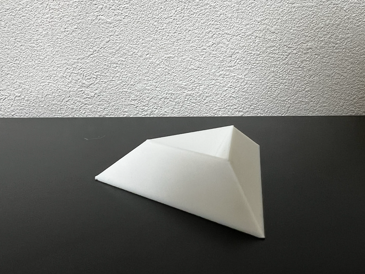 Yet Another Cube Stand, Simple, Sharp, and Solid