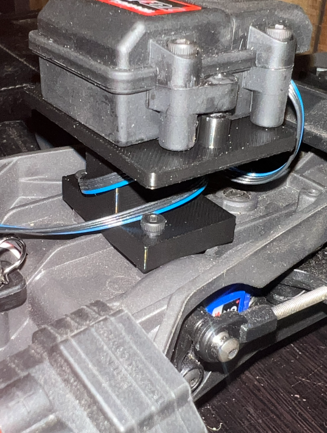 traxxas slash telemetry/gps mount