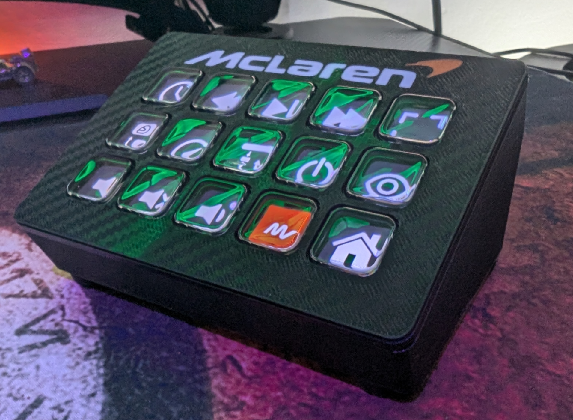 Stream Deck 25 degree stand