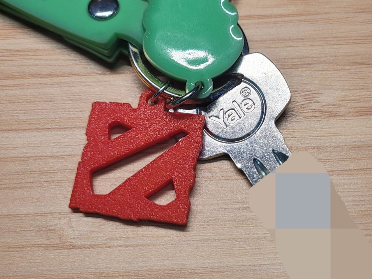 Dota 2 Keychain with center/corner hook