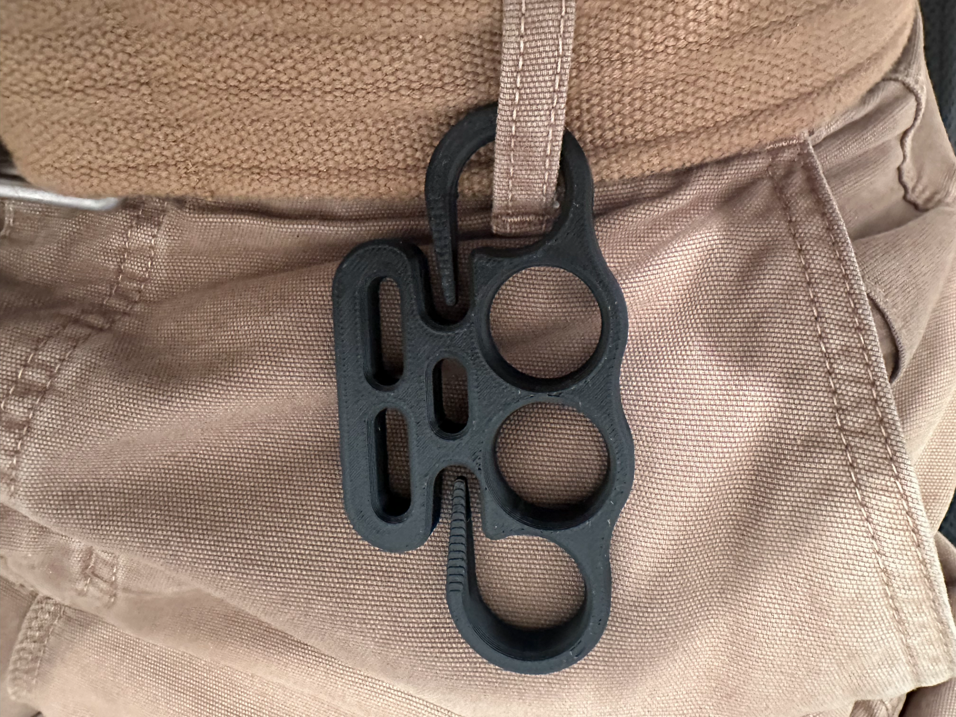 Brass Knuckles hook