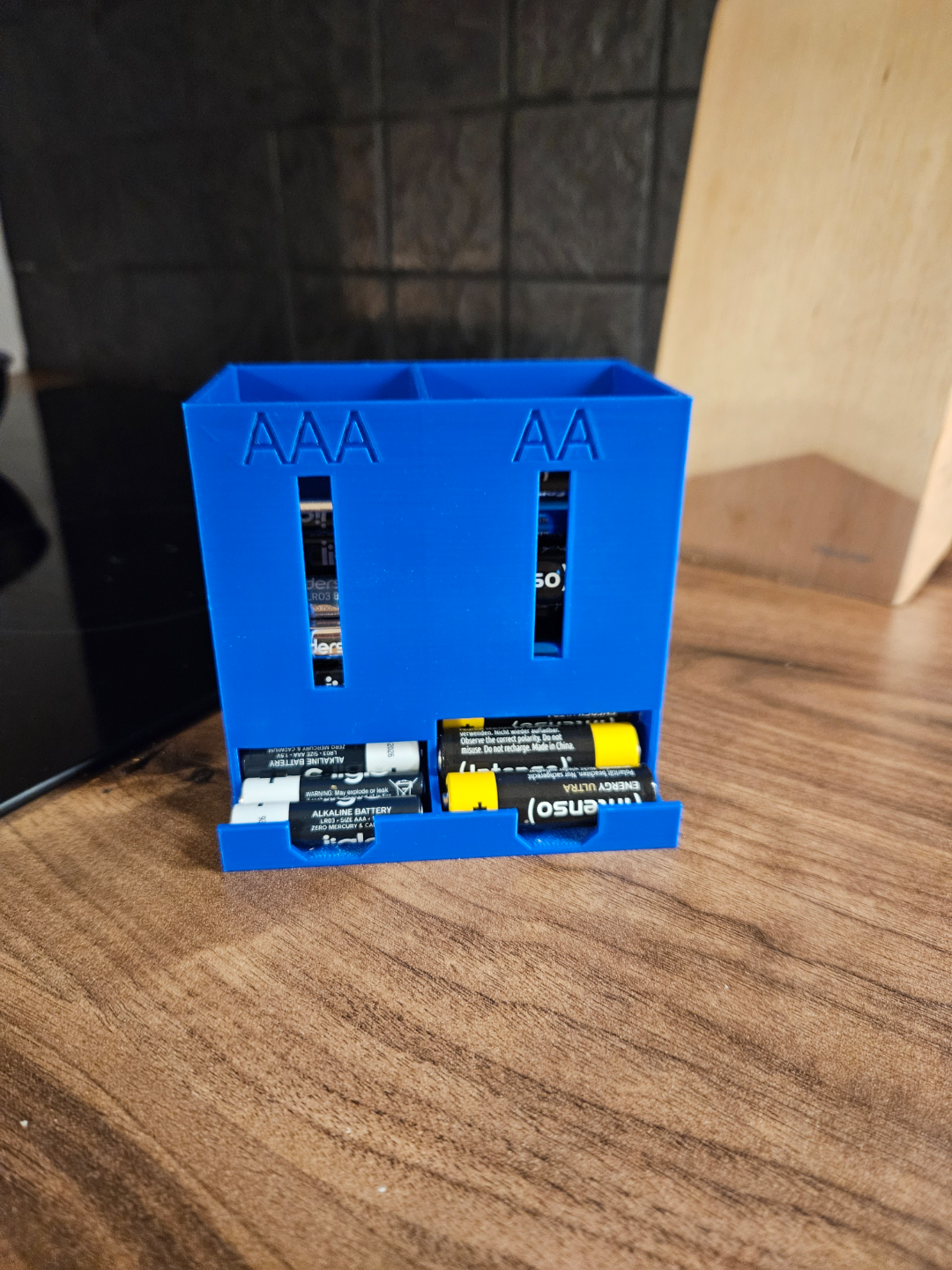 Battery dispenser dual : AAA & AA