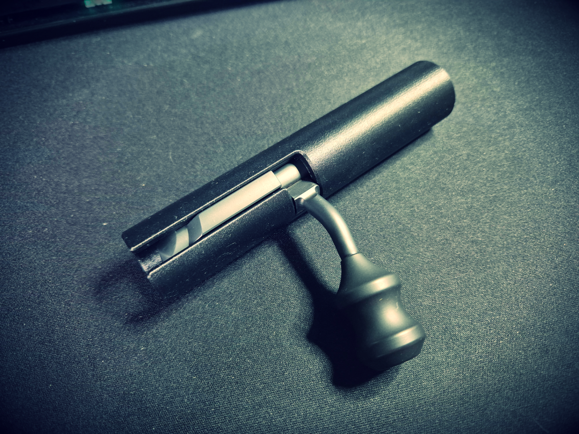 Bolt holder 457