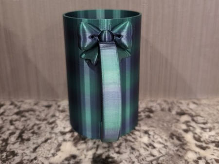 Soda Can holder with bow and handle