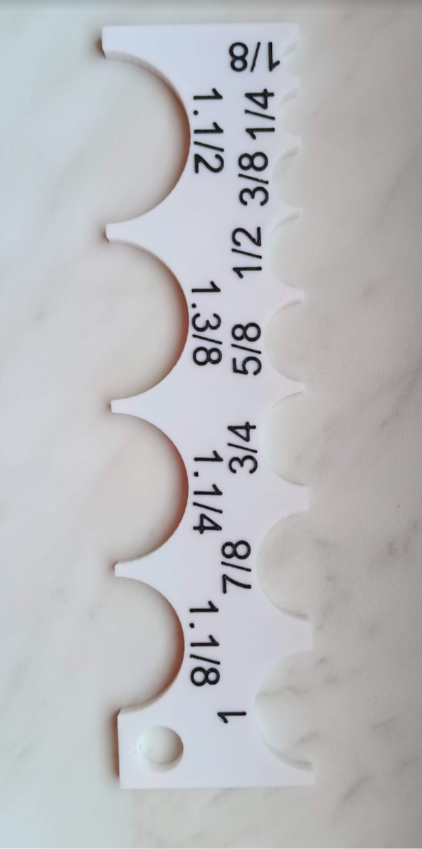 Pipe Thread Gauge with Hanging Hole