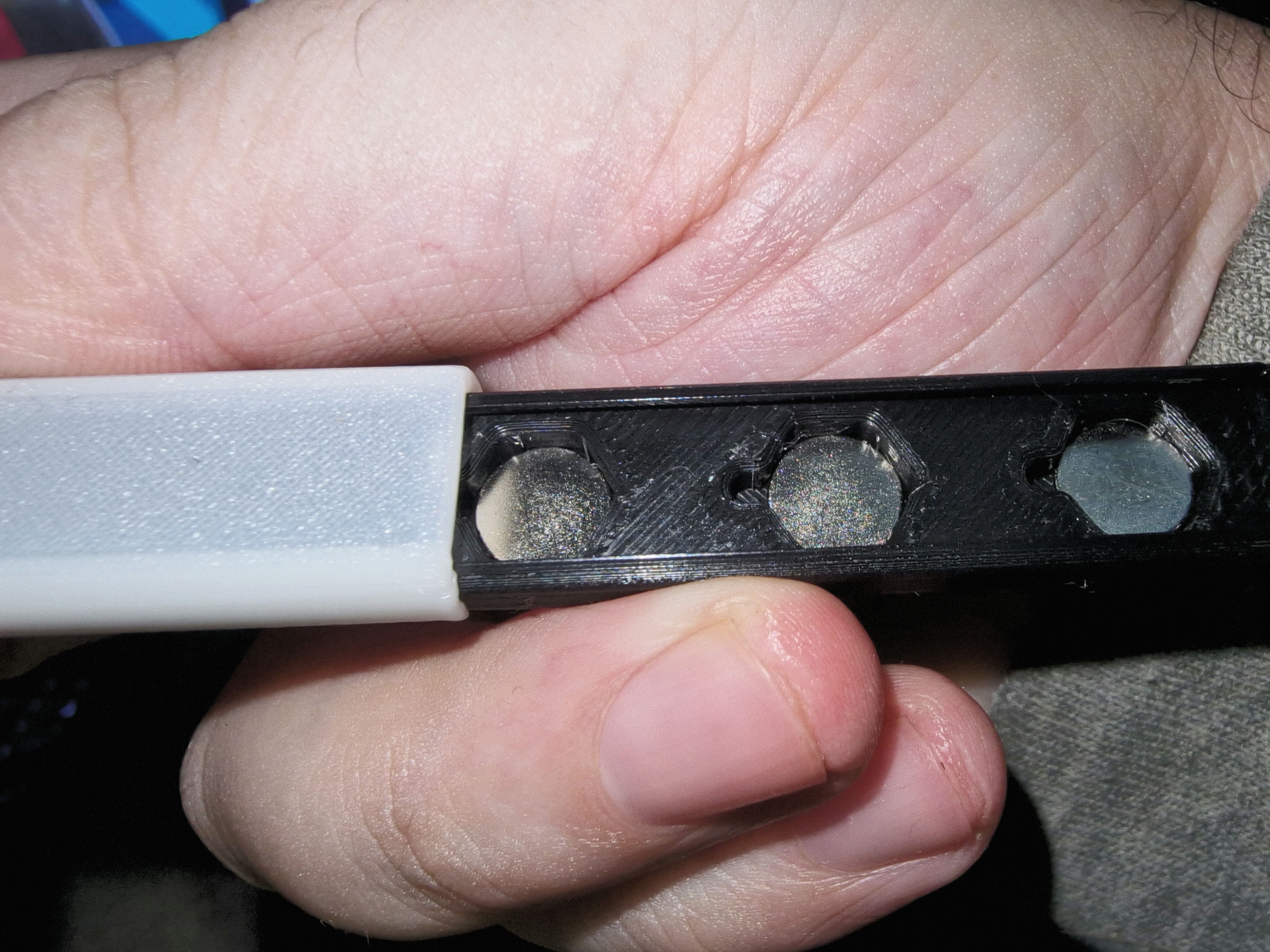LED Strip SUPER THIN profile WITH MAGNETS! For 4, 5, 8, 10 and 12mm