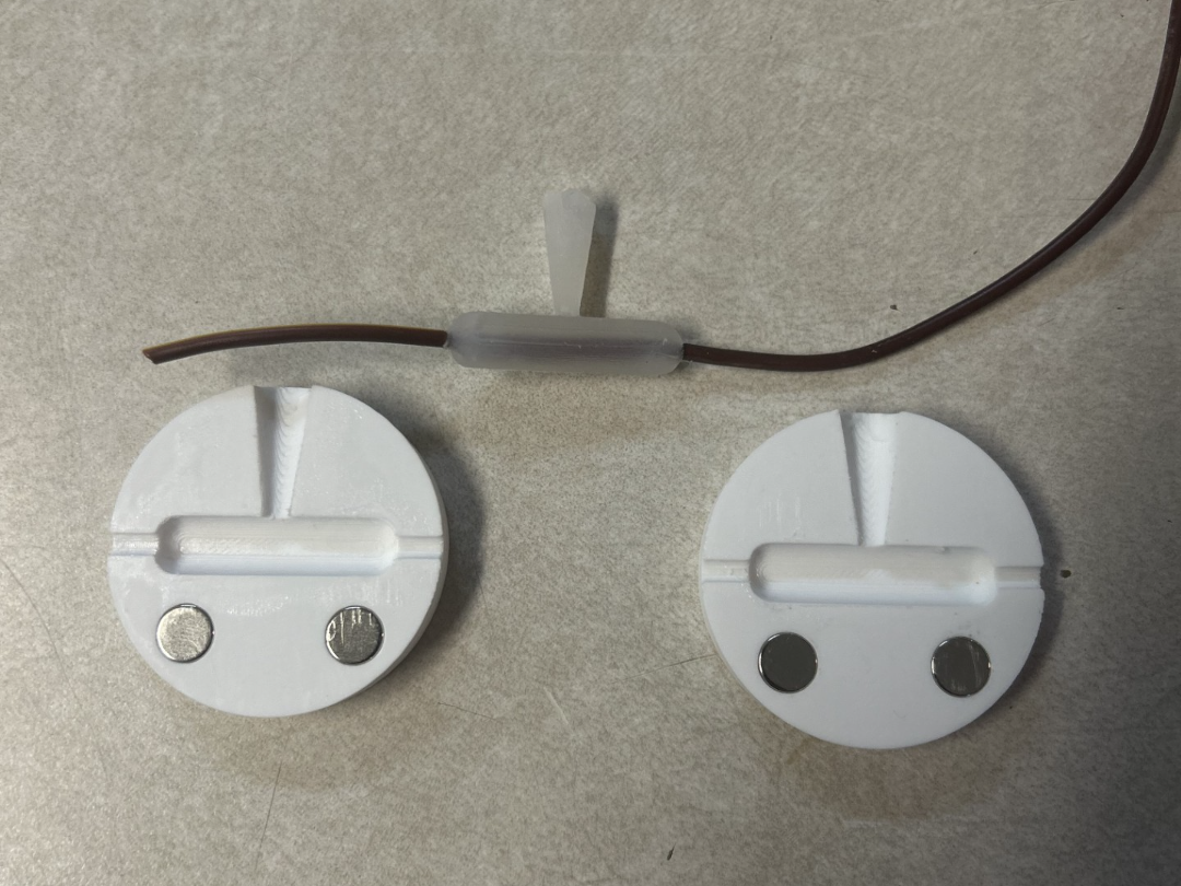 Trailer wire splice sealing mold for hotmelt gun