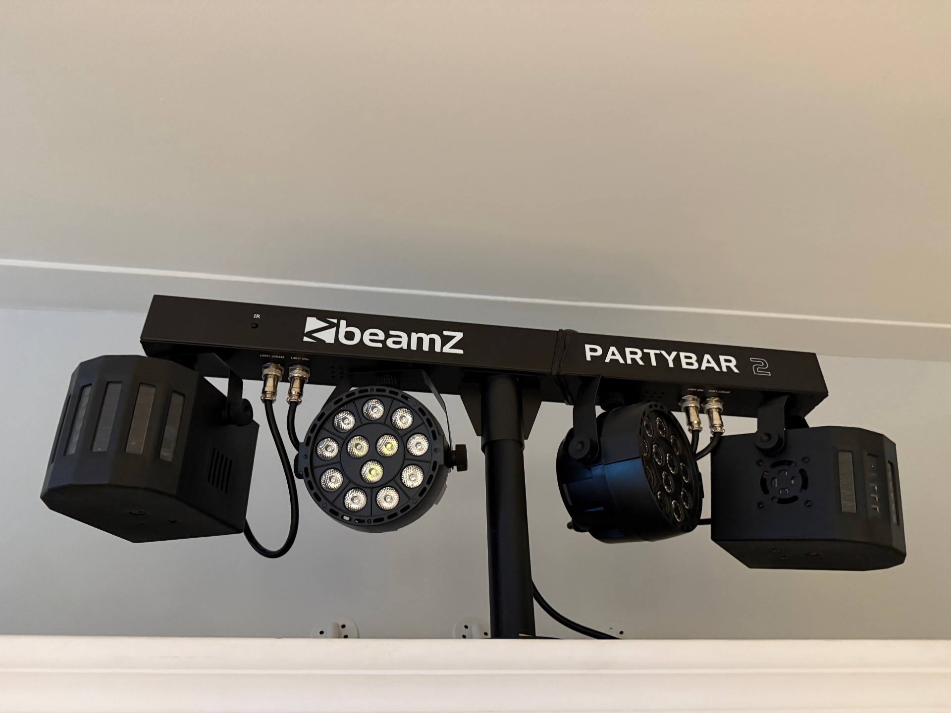 35mm pole stand for discolight or speakerbox