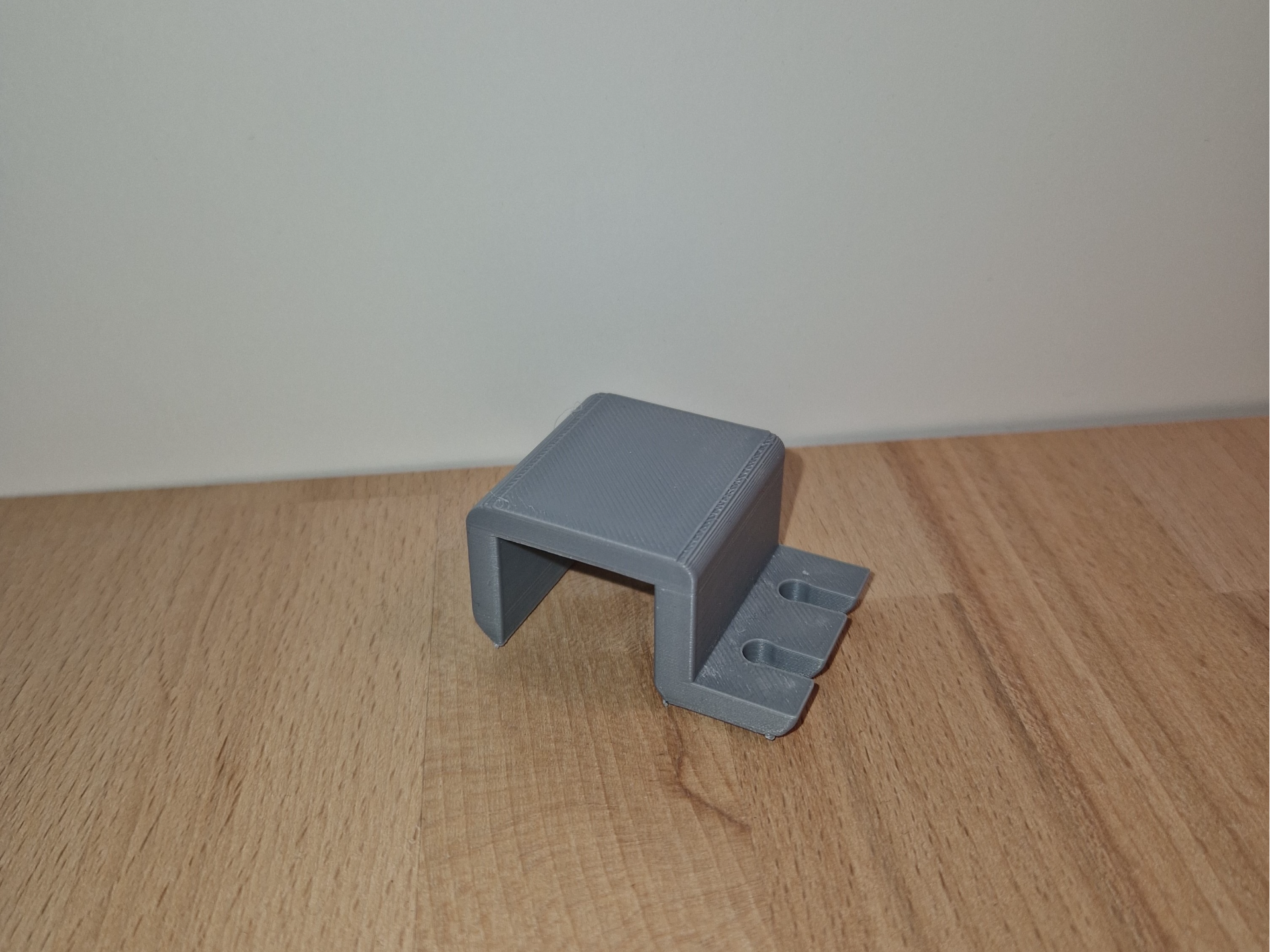Kabelhalter für zwei Kabel