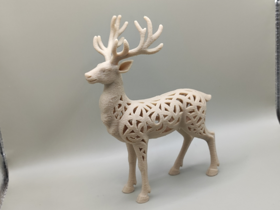Reindeer openwork exclusive decoration figurine