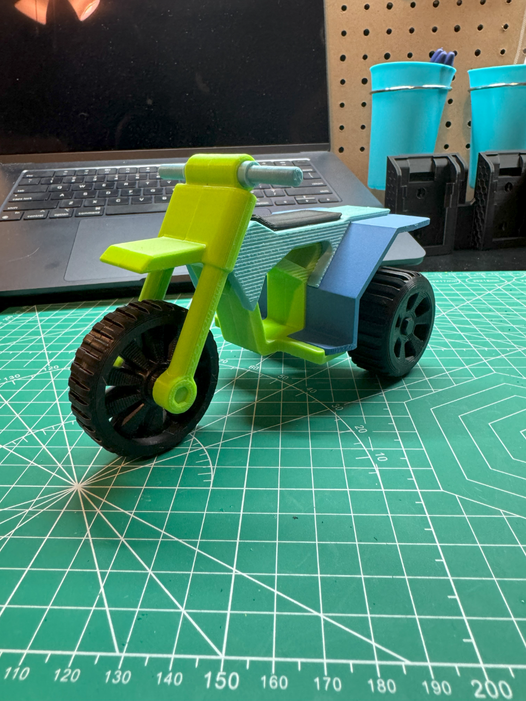 3 Wheeler Toy / Model