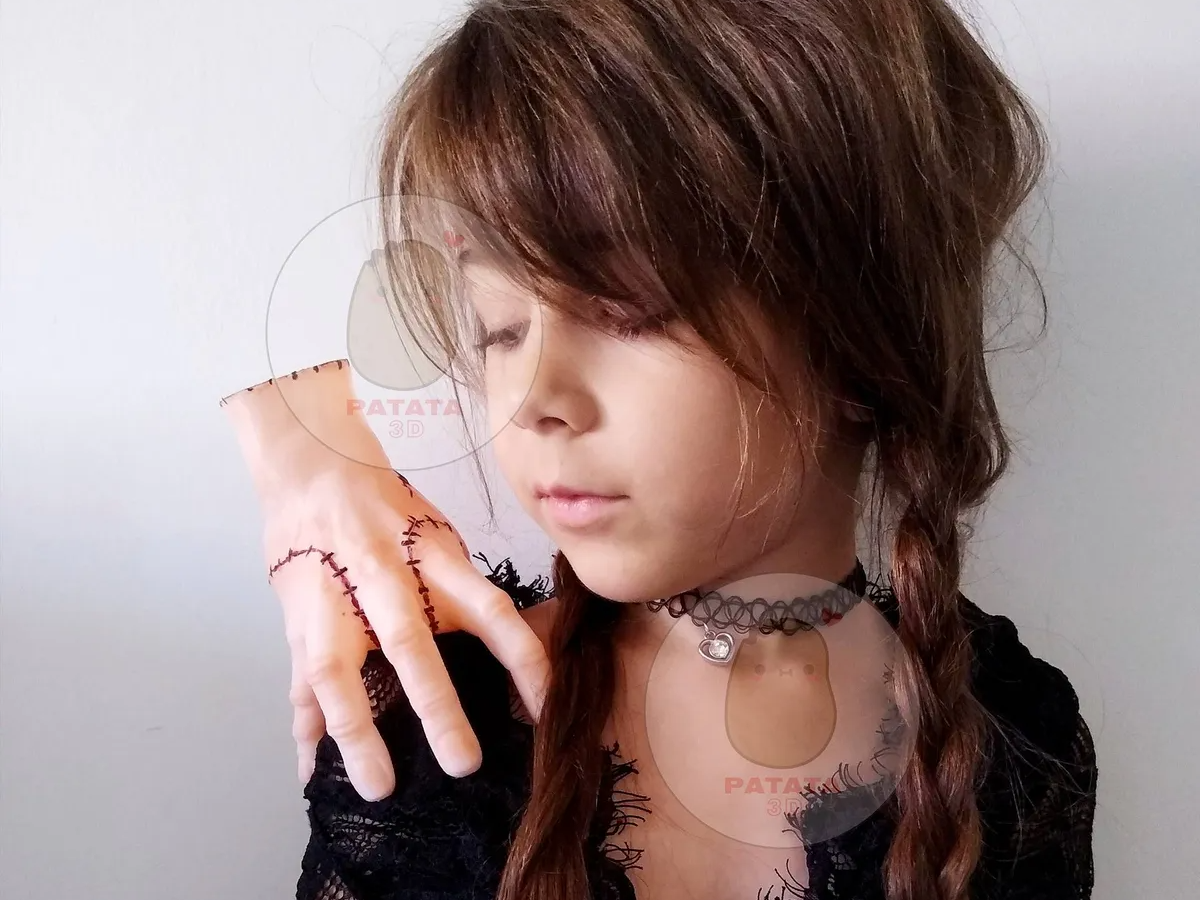 Lapicero de Mano Merlina - Wednesday THING Addams