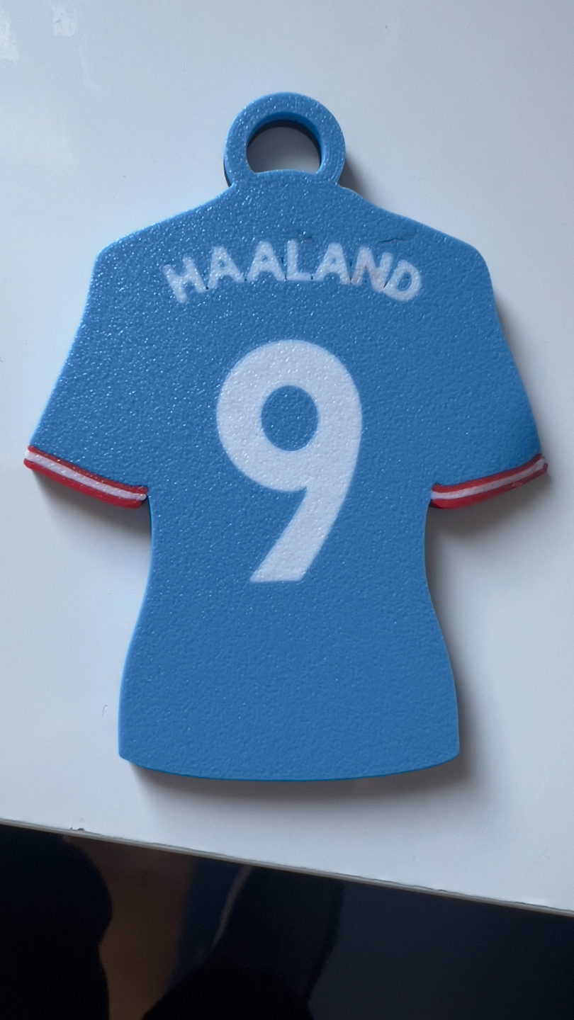 Haaland tshirt keychain