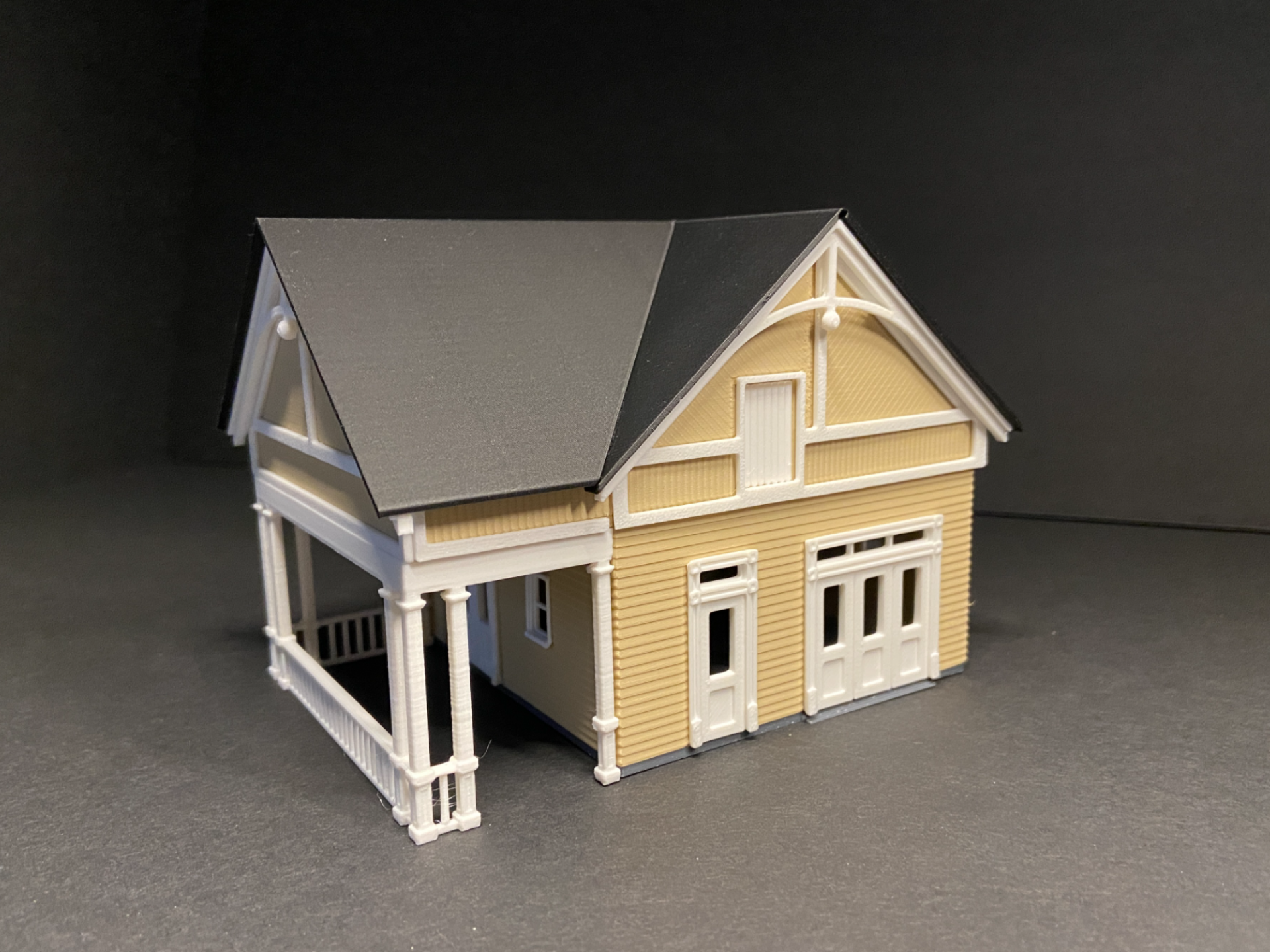 Victorian Carriage House, HO Scale