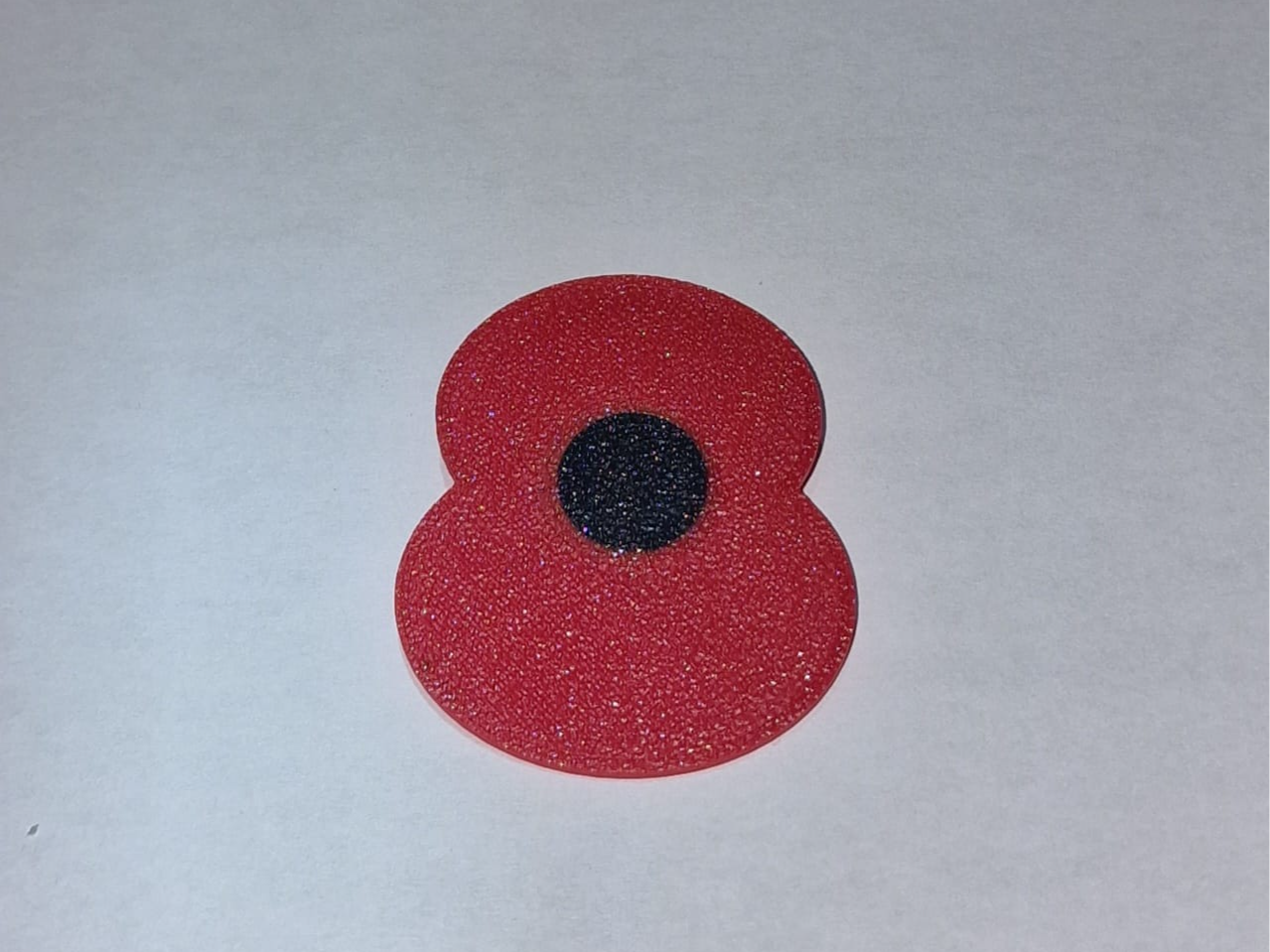 quick simple poppy badge with hole for a pin