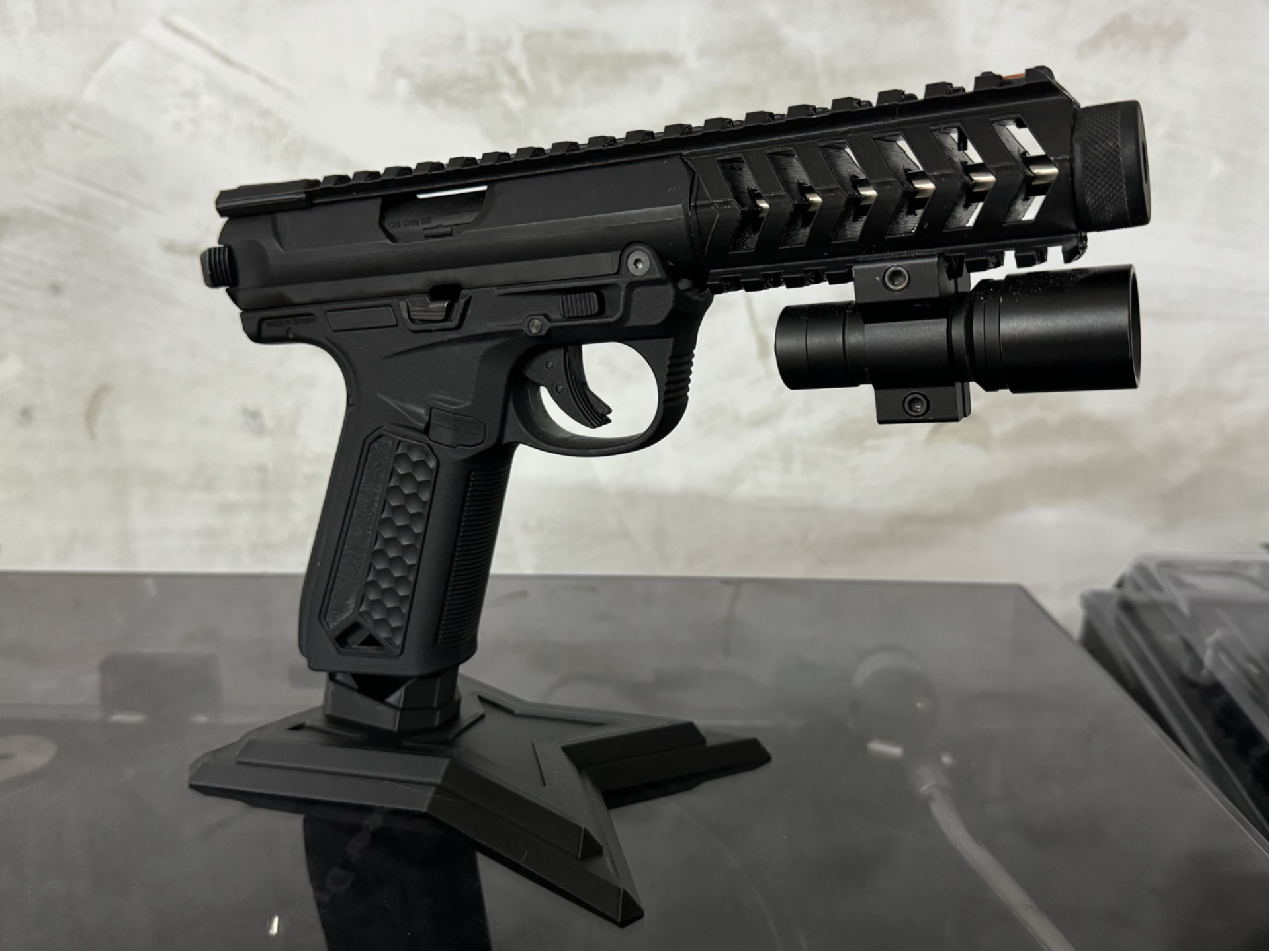 Airsoft AAP Glock Stand Display