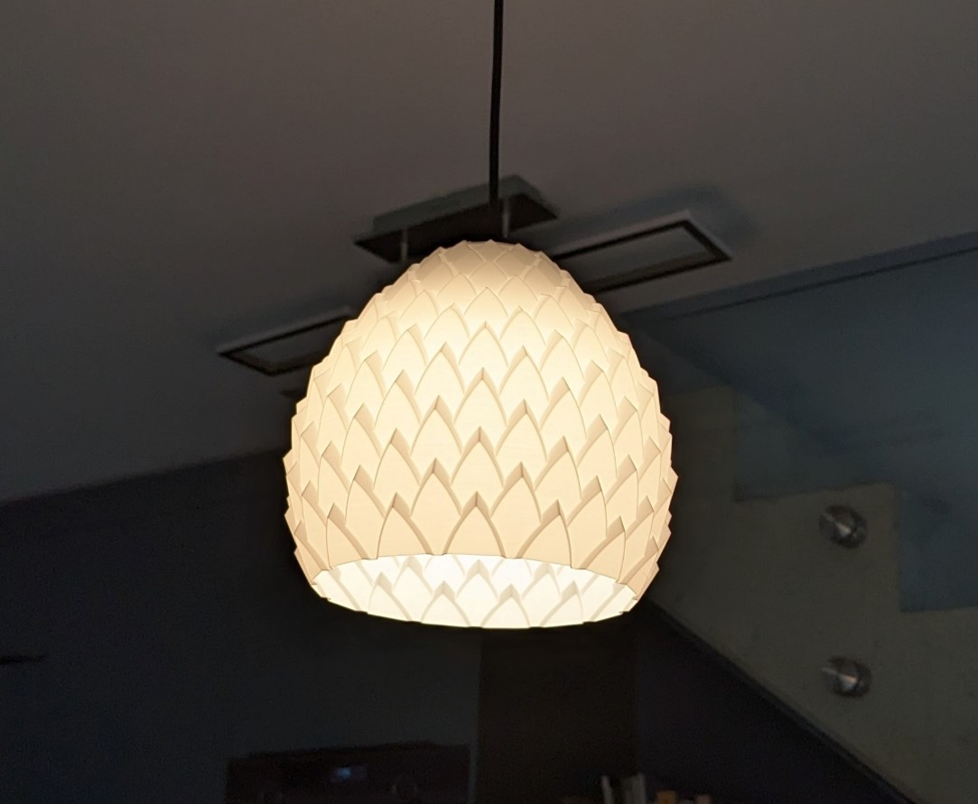 Dragon Scale Pendant Lamp - Vase Mode