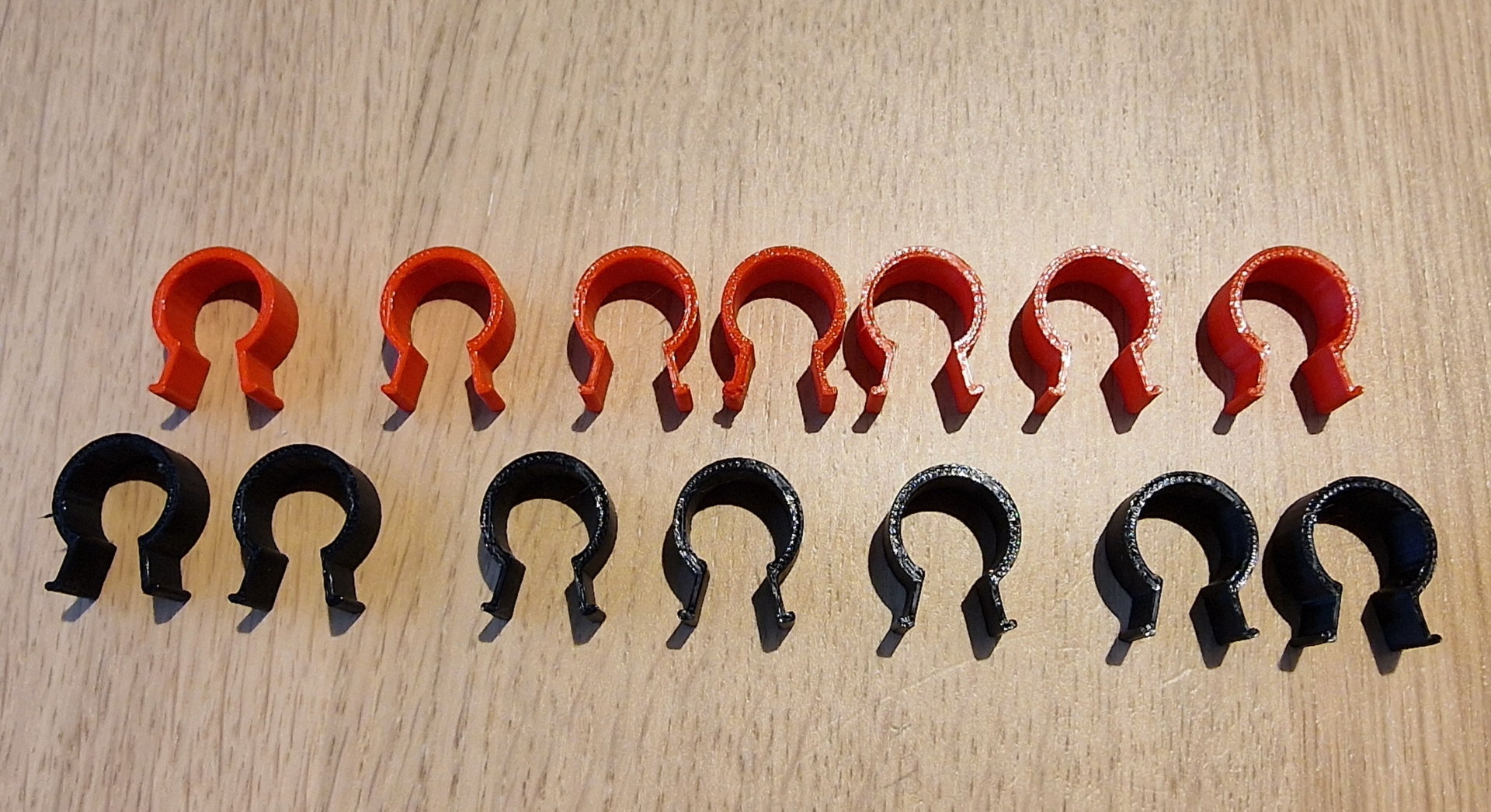 Cable holder for 4040 or 8040 aluminium profiles.