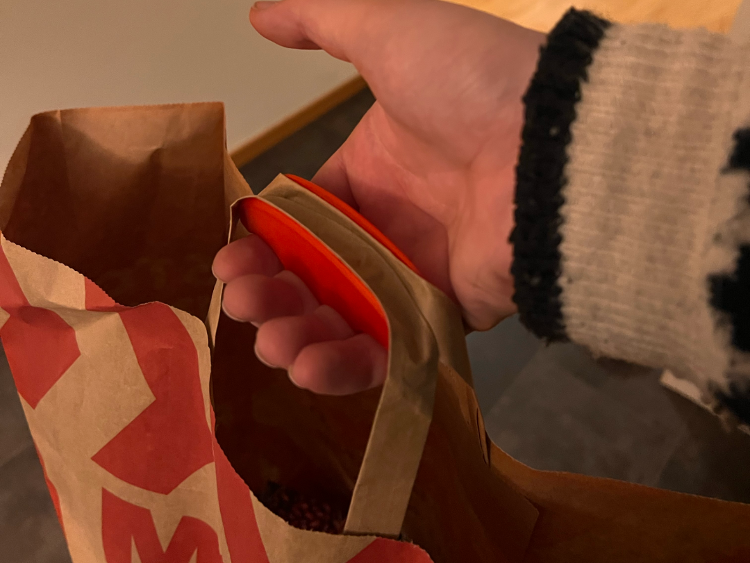 Grocery carrying handle