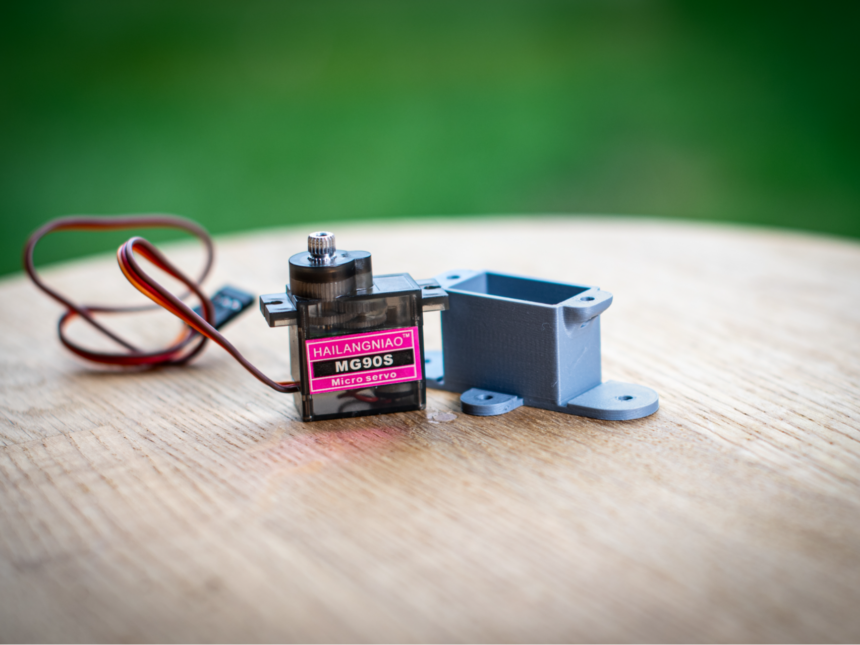 RC Servo box