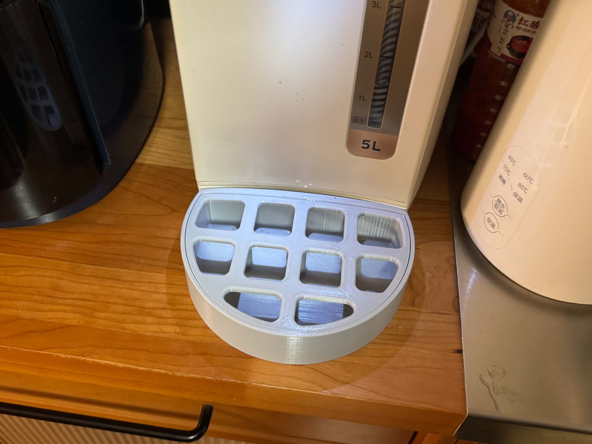 弧形电热水壶接水盘、接水槽、接水盒子、防滴水盘（Drip tray, drip trough）